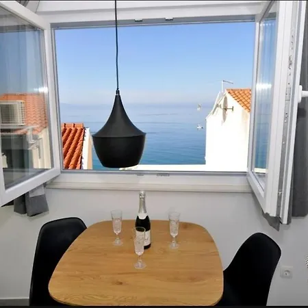 Miranda Apartment *